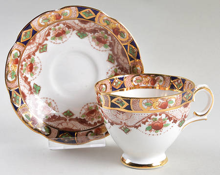 Carina Footed Cup & Saucer Set
