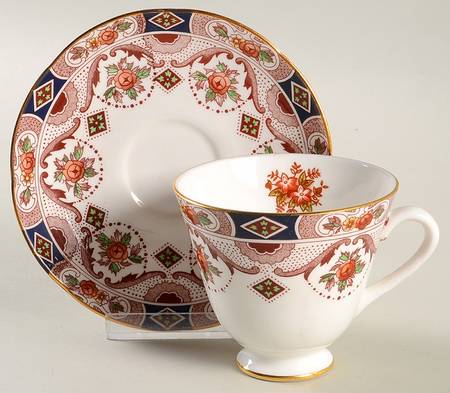 Carina Footed Cup & Saucer Set