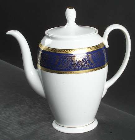 Dynasty (Introduced in 2000) Coffee Pot & Lid