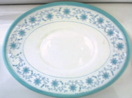 Star Wreath Underplate for Tureen