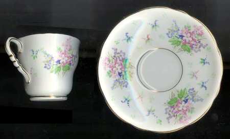8213 Footed Cup & Saucer Set