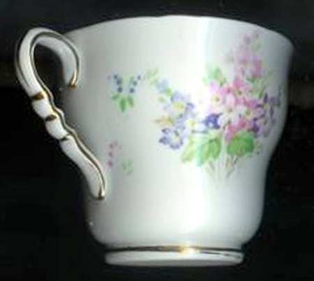 8213 Footed Cup