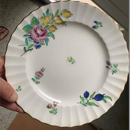 Z1622 Dinner Plate