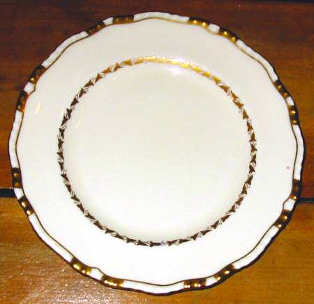 V1926 by Royal Doulton