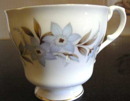 Dawn Footed Cup