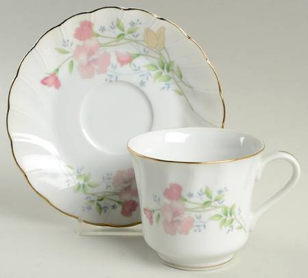 Serendipity Footed Cup & Saucer Set