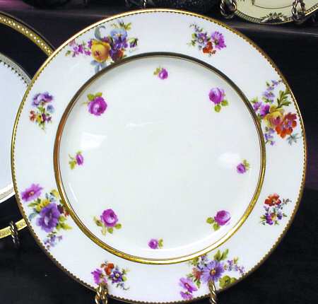 E7517 by Royal Doulton