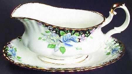 Sonatina Gravy Boat & Underplate