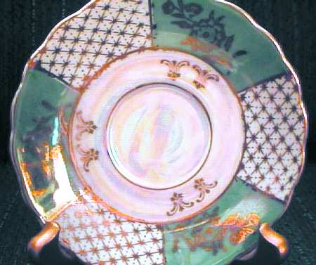 905 (Scalloped) by Royal Crown (Japan)