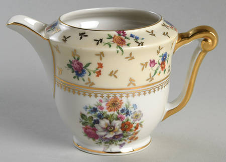 Carousel Creamer