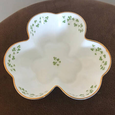 Trellis Shamrock Giftware Shamrock Server