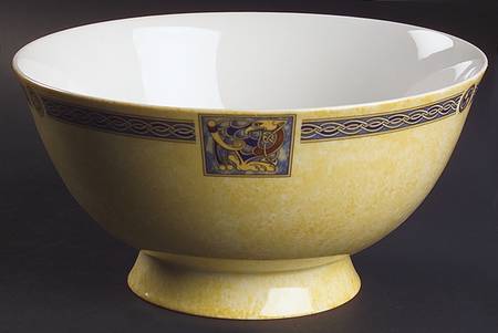 Irish Treasure Collection 9" Salad Serving Bowl