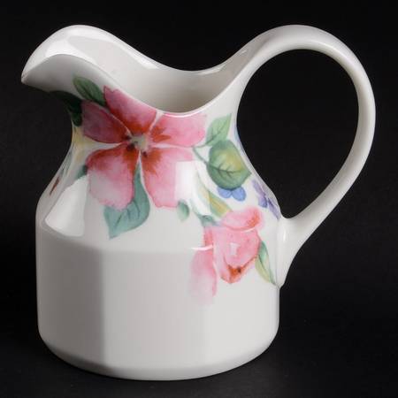 Country Walk Creamer