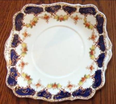 RSD20 Square Handled Cake Plate