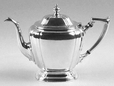 7010 (Silverplate, Hollowware) Teapot