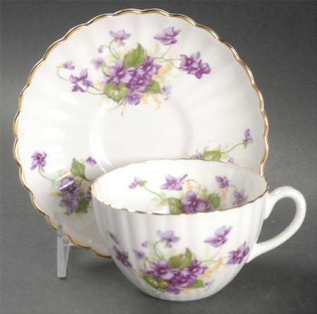 Violet (Fluted) Flat Cup & Saucer Set