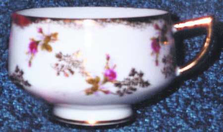 RSY9 Footed Cup