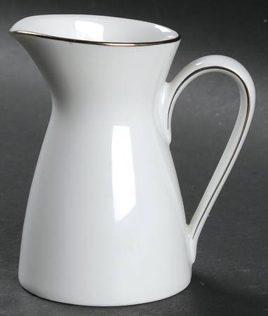 Secunda Platinum Creamer