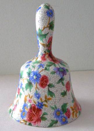 Old Cottage Chintz (Post 1960, White) Bell