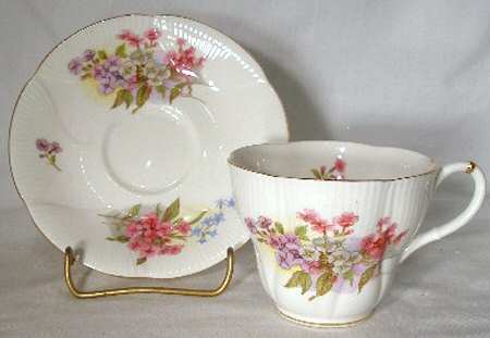 Wayside Series Flat Cup & Saucer Set