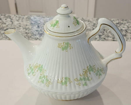 RTA16 Teapot & Lid