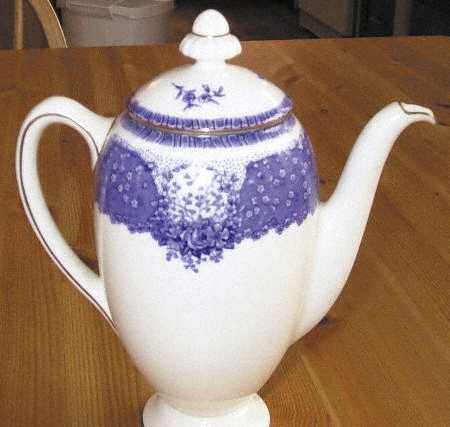 H4693 by Royal Doulton