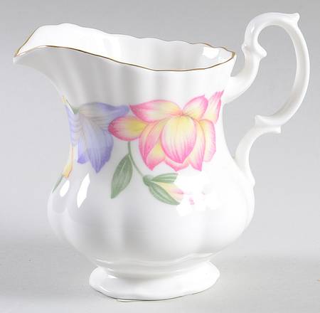 Fair View Creamer