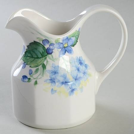 Cottage Lane Creamer