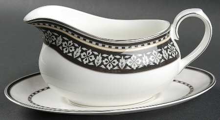 Langley Gravy Boat & Underplate