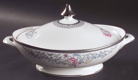 Canterbury Oval Covered Vegetable