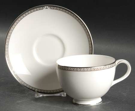 Dryden Footed Cup & Saucer Set