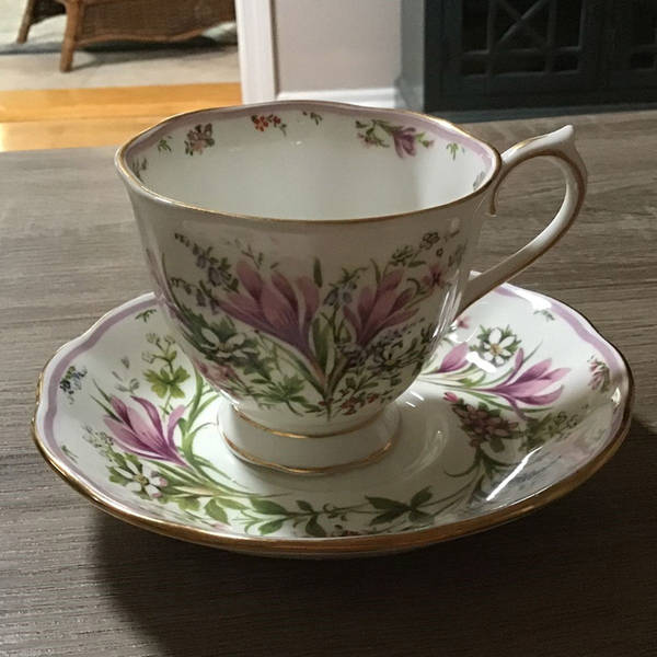 Country Bouquet Collection Footed Cup & Saucer Set