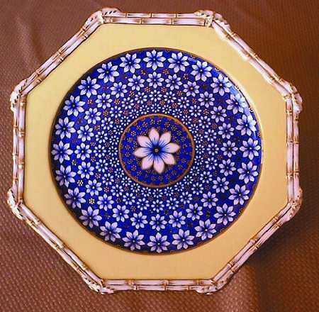 Daisy Center (Yellow) by Royal Crown Derby