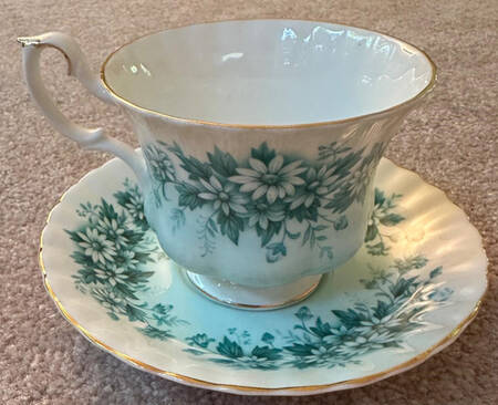 Melody Series Footed Cup & Saucer Set