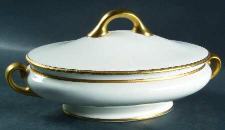 E8881 Oval Covered Vegetable