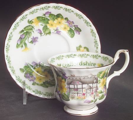 English Country Cottages Footed Cup & Saucer Set