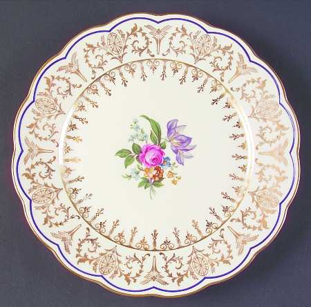ROB231 Luncheon Plate