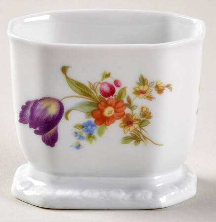 Flowers (Maria Stamp) Cigarette Holder