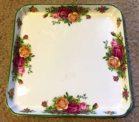 Old Country Roses White (Green Trim) 7" Square Tray