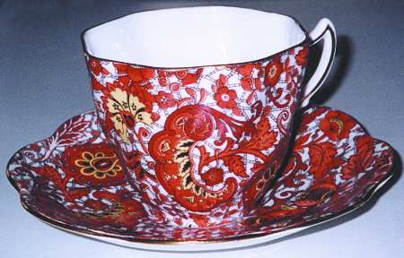 E5032 Flat Cup & Saucer Set