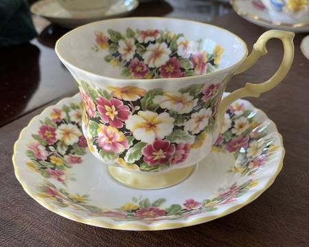 Fragrance Series Footed Cup & Saucer Set
