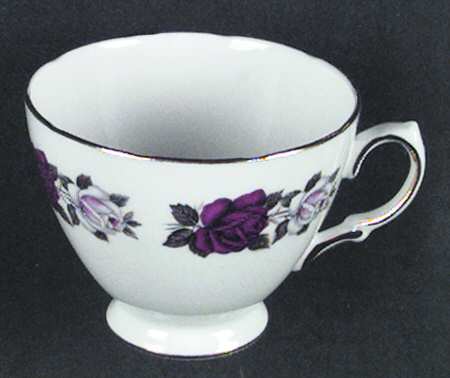 7975 Footed Cup