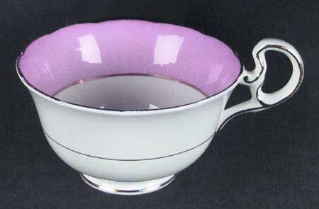 8700 Footed Cup