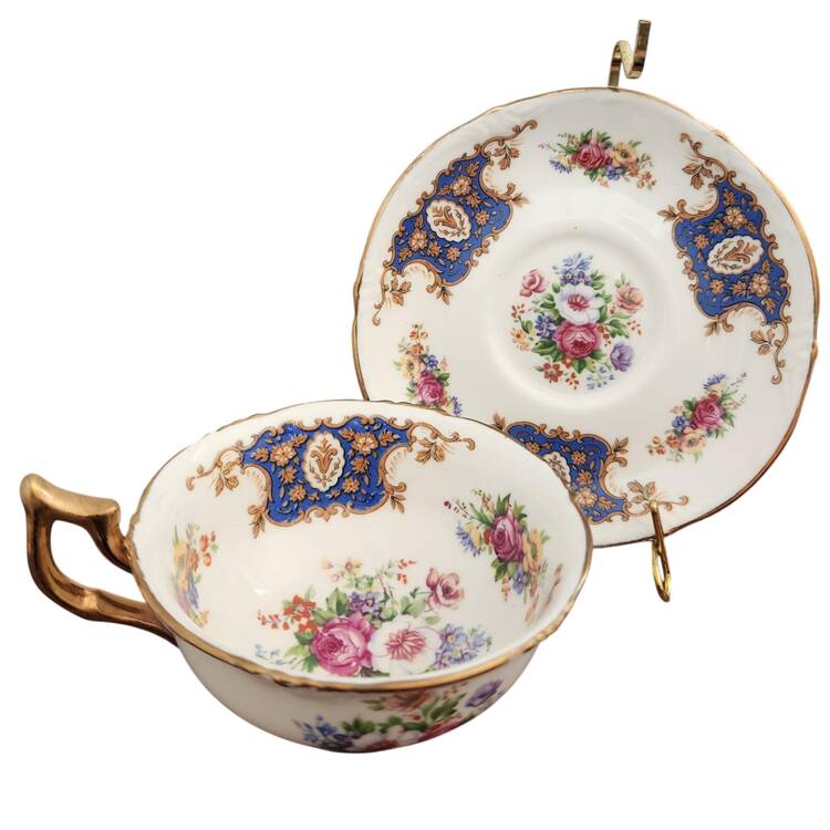RE9 Footed Cup & Saucer Set