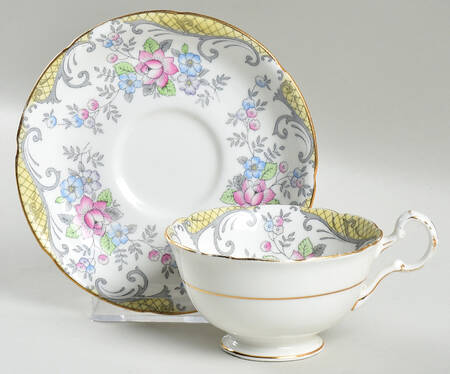 Strathmore Footed Cup & Saucer Set
