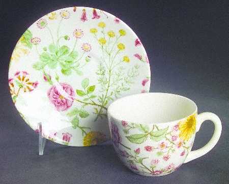 Hedgerow (Earthenware, Wildflowers) Flat Cup & Saucer Set