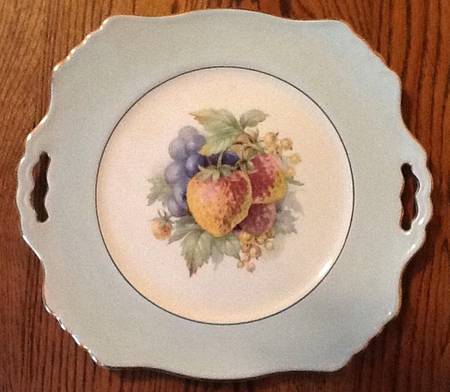 RWI43 Square Handled Cake Plate