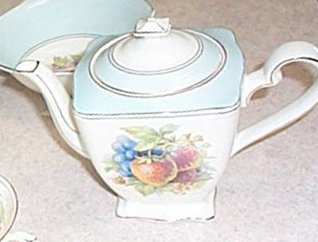 RWI43 Teapot & Lid