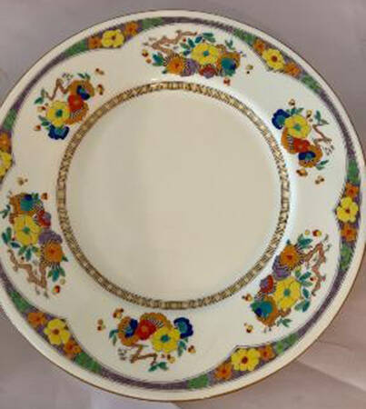 RA272 by Royal Doulton
