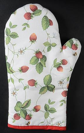 Alpine Strawberry Cloth Oven Mitt